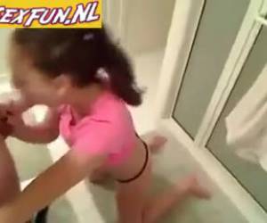 ragazza teenager vuole dire suo fidanzato pronto