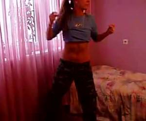 Webcam fille danse pour webcam